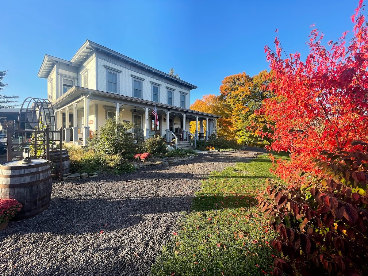 The Mill Pond Inn & Tavern